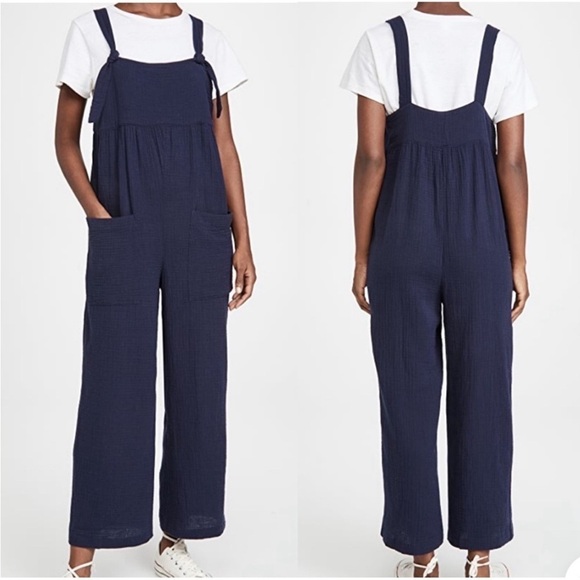 Madewell Pants - Madewell Gauze overalls Navy tie shoulder straps. Size 00.